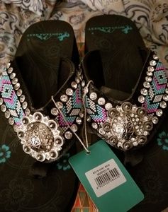 Montana West flip flops